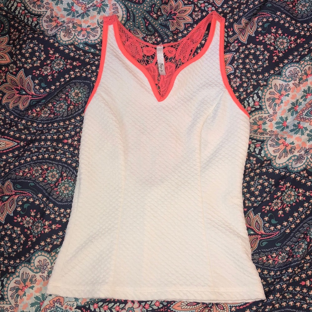 White coral and lace tank!